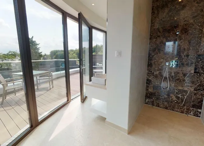 White Pearl 4 05 * Timmendorfer Strand